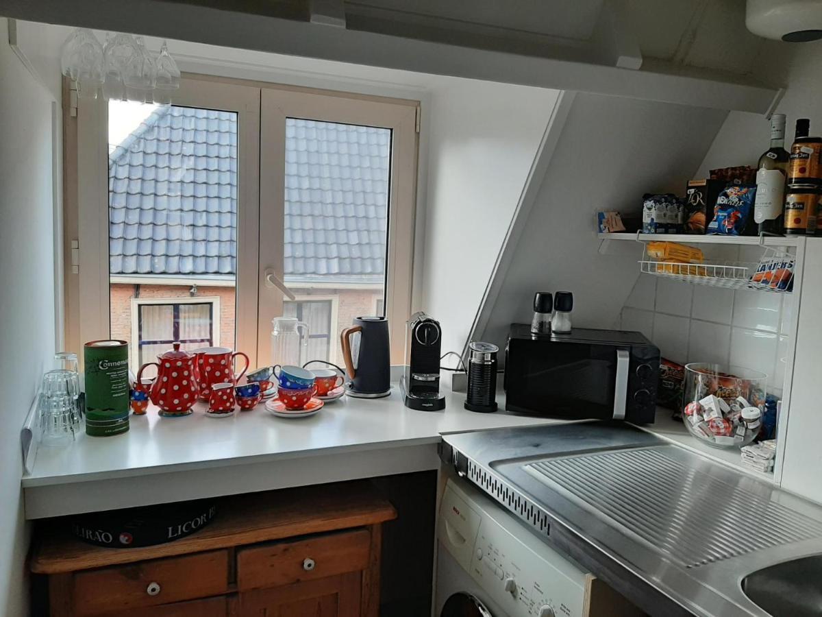Logement Het Herenwaltje Leeuwarden Extérieur photo